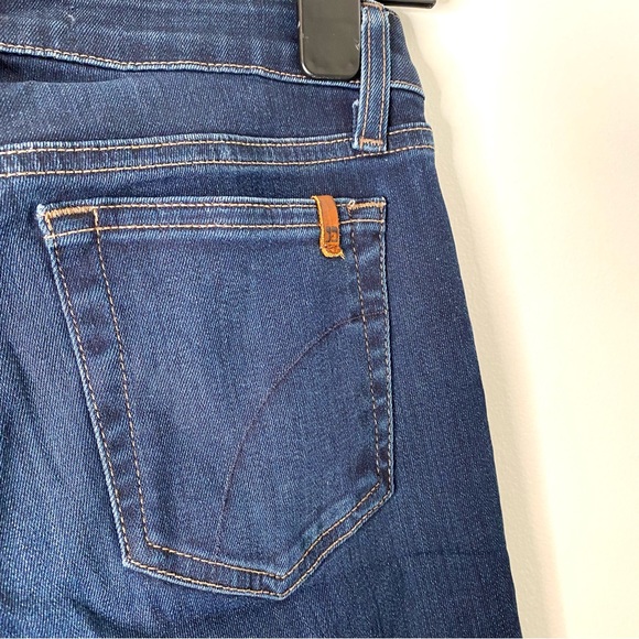 Joe’s Jeans Booty Fit Dark Wash Jeans - Picture 9 of 12